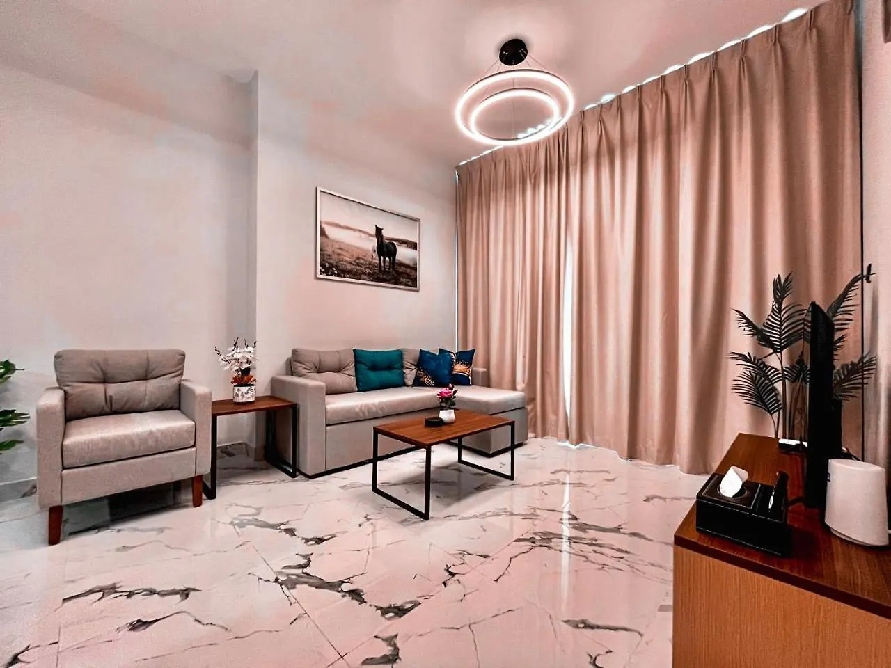 1 Bed Room Apartment 1 Min Walking To Cleveland And Galleria Mall Maryah Island Abu Dabi