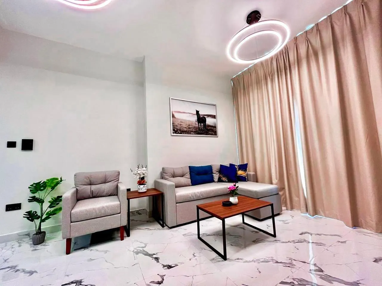 1 Bed Room Apartment 1 Min Walking To Cleveland And Galleria Mall Maryah Island Abu Dabi